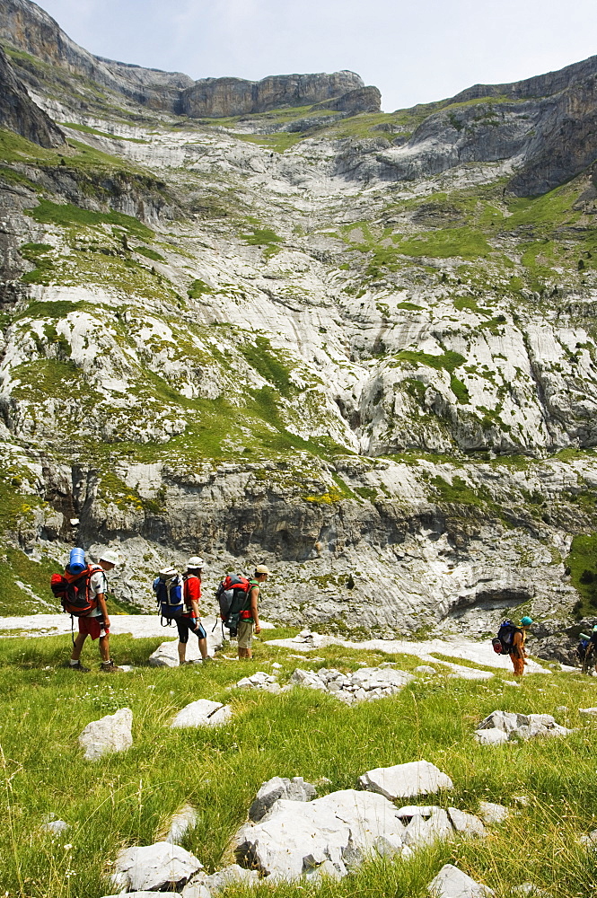 Hiking trail and hikers in the Canon de Anisclo (Anisclo Canyon), Ordesa y Monte Perdido National Park, Aragon, Spain, Europe