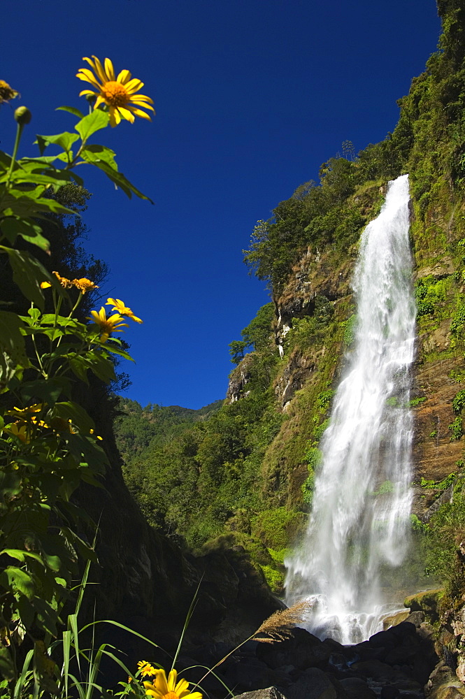 Bomod (Big) Waterfall, Banga-an, near Sagada Town, The Cordillera Mountains, Benguet Province, Luzon, Philippines, Southeast Asia, Asia