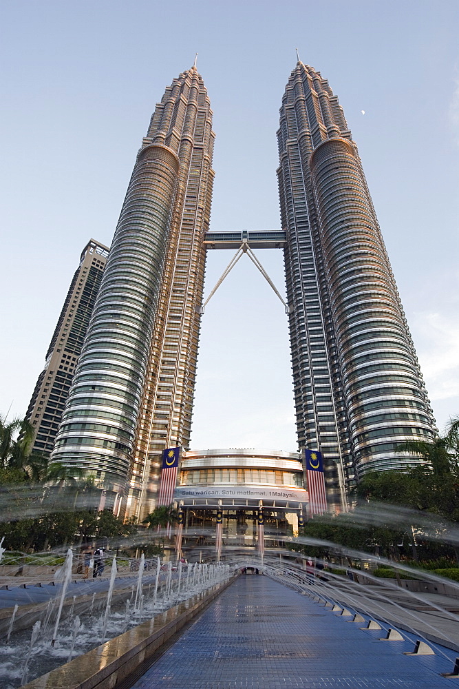 Petronas Towers, Kuala Lumpur, Malaysia, Southeast Asia, Asia