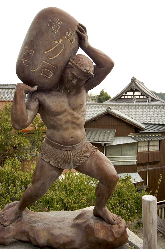 Strong statue, Tenmangu jinja shrine, Onomichi town, Hiroshima prefecture, Honshu, Japan, Asia