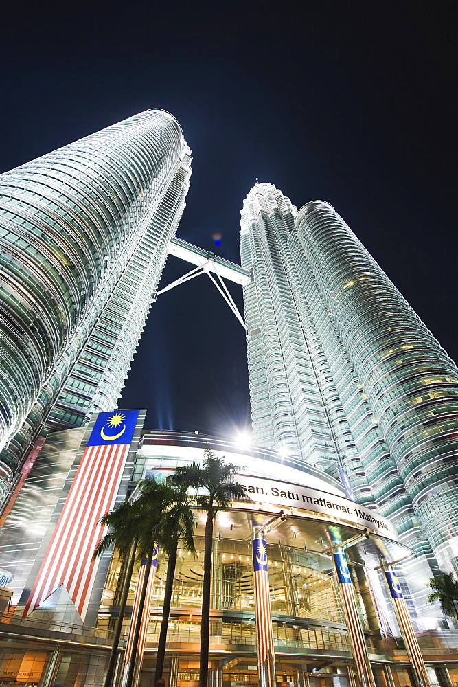 Petronas Towers, Kuala Lumpur, Malaysia, Southeast Asia, Asia