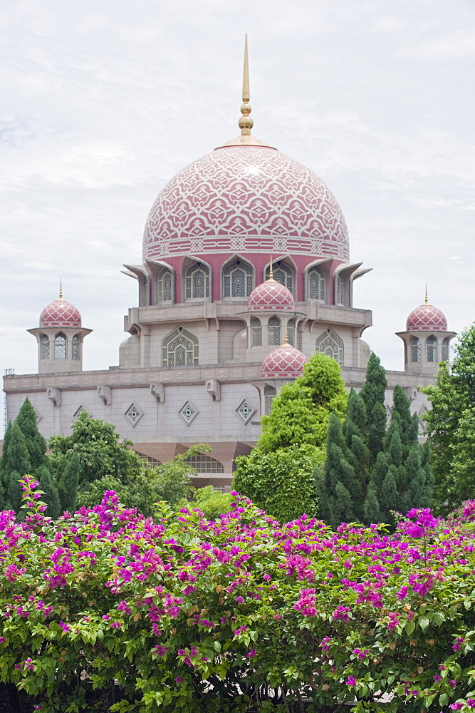 Putra Mosque, Putrajaya, Malaysia, Southeast Asia, Asia