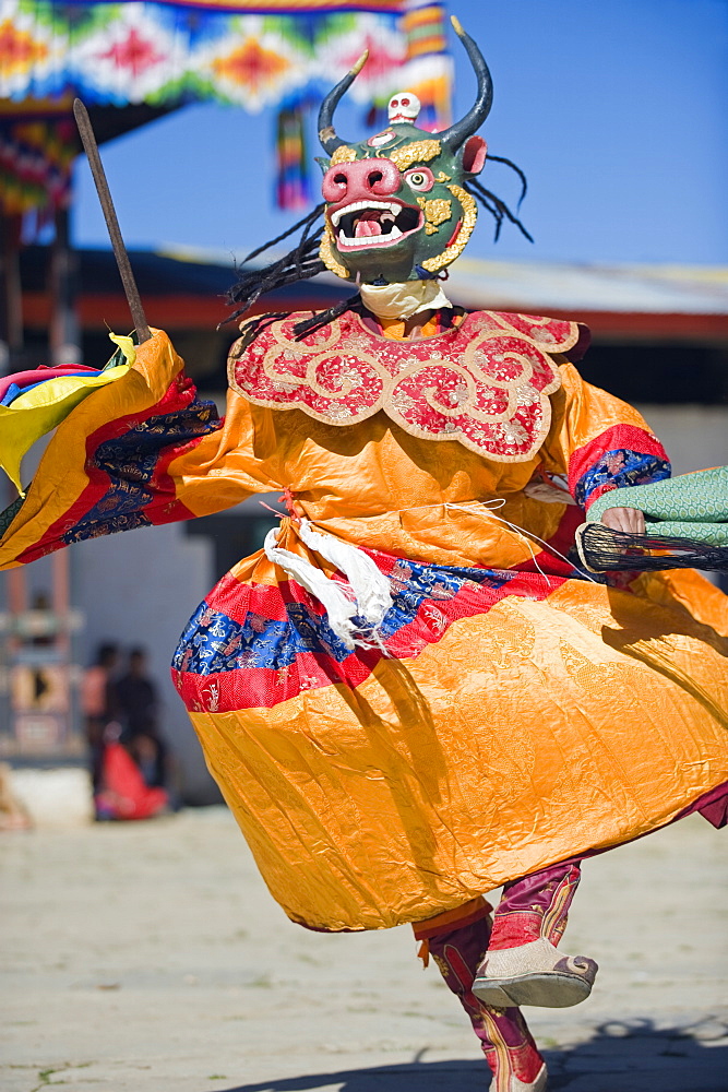 Dancers in costume at Tsechu (festival), Gangtey Gompa (Monastery), Phobjikha Valley, Bhutan, Asia