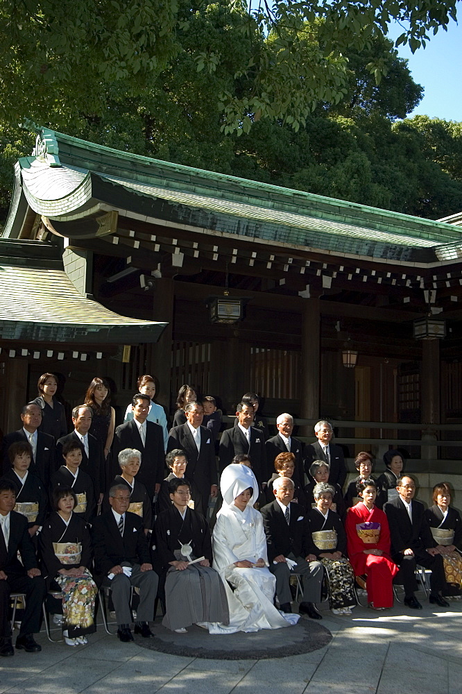 Wedding ceremony, Meiji Shrine, Harajuku, Tokyo, Honshu, Japan, Asia