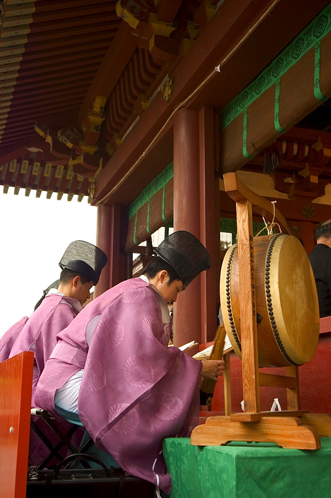 Hachimangu Shrine, Kamakura, southwest of Tokyo, Honshu, Japan, Asia