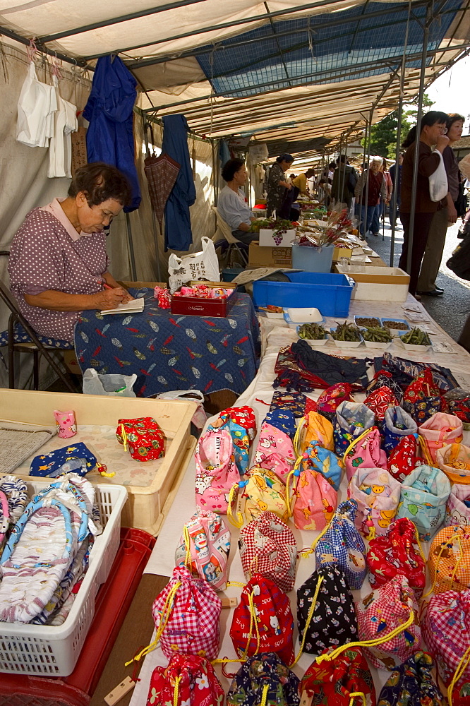 Flea market, Takayama, Gifu prefecture, Honshu, Japan, Asia