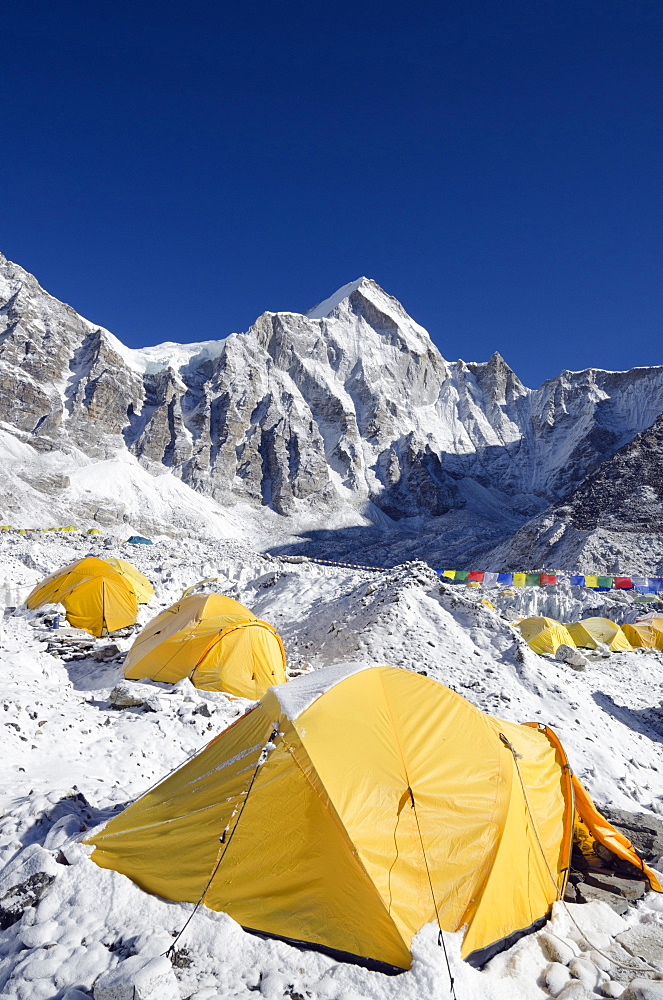 Tents at Everest Base Camp, Solu Khumbu Everest Region, Sagarmatha National Park, UNESCO World Heritage Site, Nepal, Himalayas, Asia 