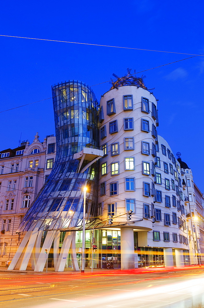 Fred and Ginger Dance School, Dancing House, designed by Frank O Geary, Prague, Czech Republic, Europe