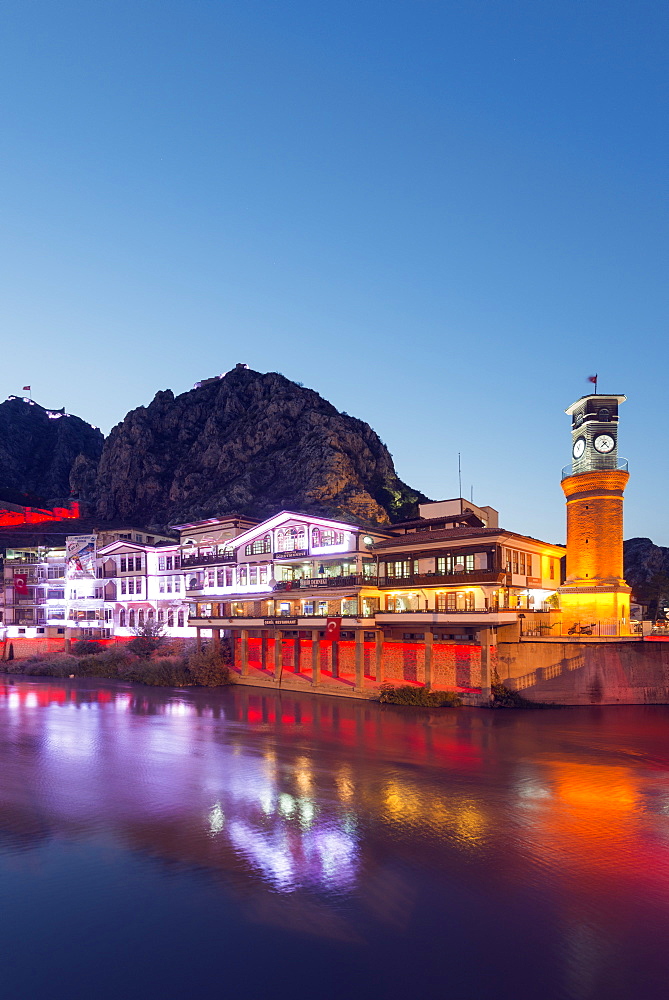 Hatuniye Mahallesi historic neighbourhood on the river Yesilirmak, Amasya, Central Anatolia, Turkey, Asia Minor, Eurasia