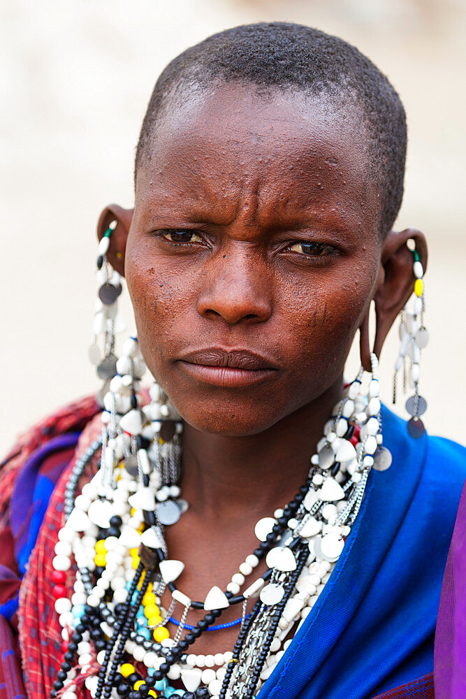 Masai tribe woman with decorated jewellery, Serengeti National Park, UNESCO World Heritage Site, Tanzania, East Africa, Africa