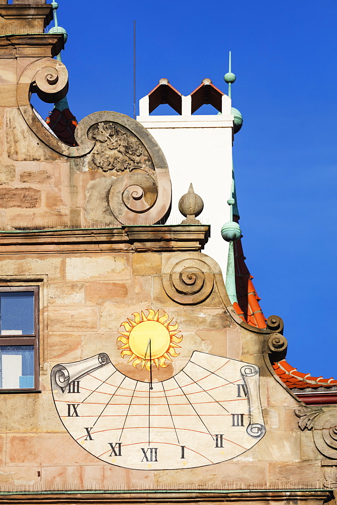 Sundial, Nuremberg (Nurnberg), Franconia, Bavaria, Germany, Europe