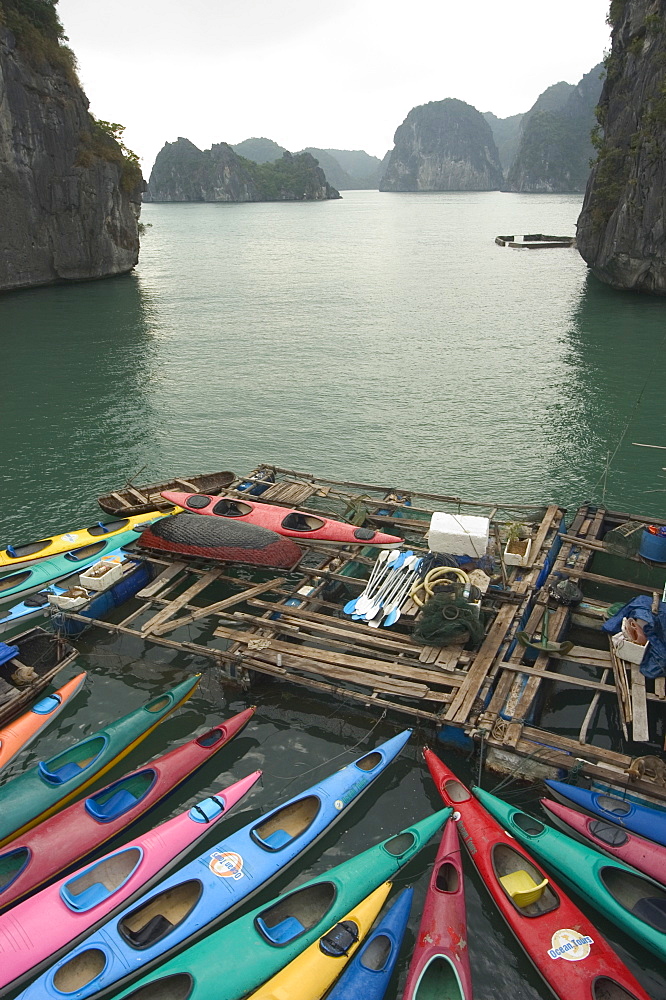 Canoes, Halong Bay, Cat Ba National Park, northern Vietnam, Southeast Asia, Asia