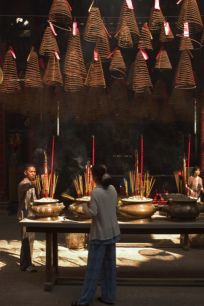 Incense coil burners, Thien Hau Buddhist Temple, Ho Chi Minh City (Saigon), Vietnam, Southeast Asia, Asia