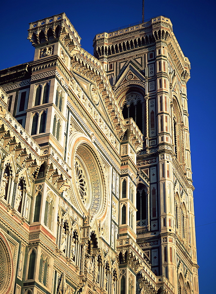 Exterior of the Christian cathedral, the Duomo, S. Maria del Fiore, Florence, UNESCO World Heritage Site, Tuscany, Italy, Europe