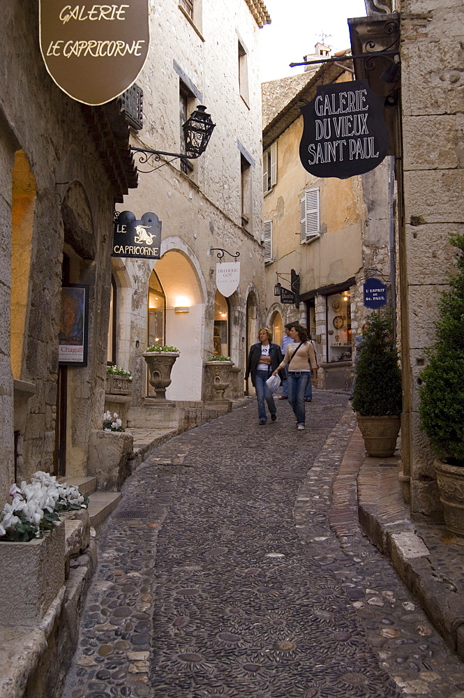 St. Paul de Vence, Alpes Maritimes, Provence, Cote d'Azur, France, Europe