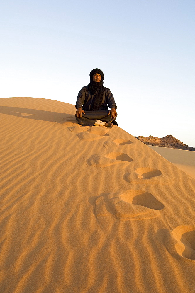 Tuareg, Akakus, Sahara desert, Fezzan, Libya, North Africa, Africa