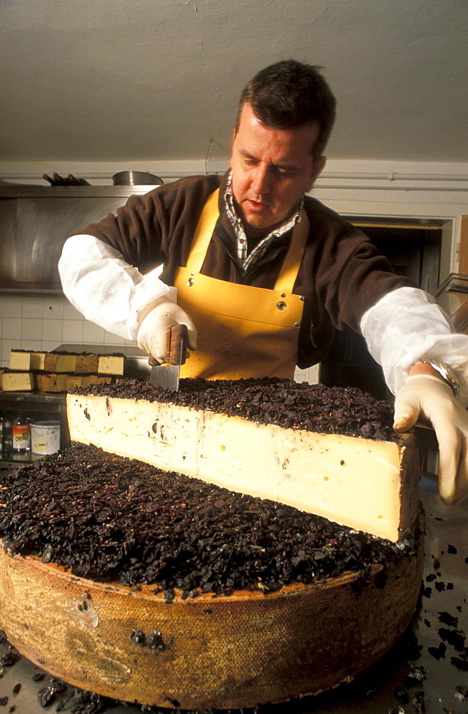 Hansi Baumgartner, De Gust cellar, Rio di Pusteria, Trentino Alto Adige, Italy.