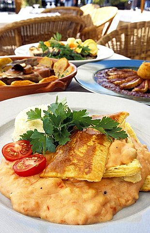 Typical dishes, Doca 6 restaurant, Lisbona, Portugal, Europe
