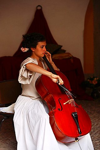 Violoncello, Ala CittÌÊ di Velluto 2007 feast, Ala, Trentino Alto Adige, Italy, Europe