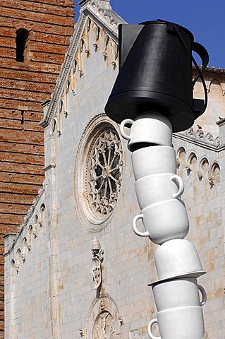 Sculpture, Piazza del Duomo, Pietrasanta, Tuscany, Italy