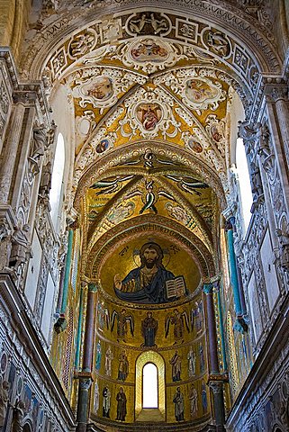 Interior, Cefalù Cathedral, Sicily, Italy