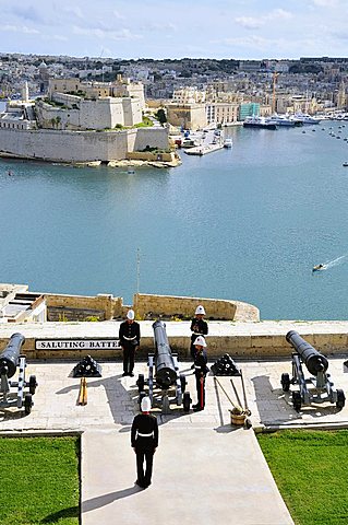 Saluting battery, Valletta, Malta, Europe