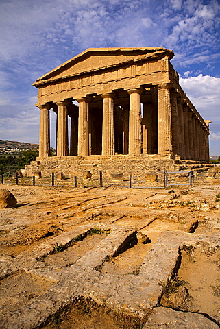 Valle dei Templi valley, Agrigento, Sicily, Italy, Europe