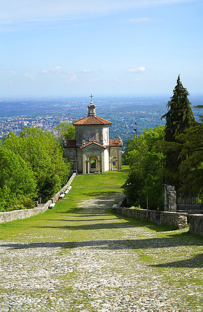 Fourteenth Chapel, Via Sacra del Sacro Monte path, Santa Maria del Monte, Sacro Monte di Varese, UNESCO, World Heritage Site, Lombardy, Italy, Europe