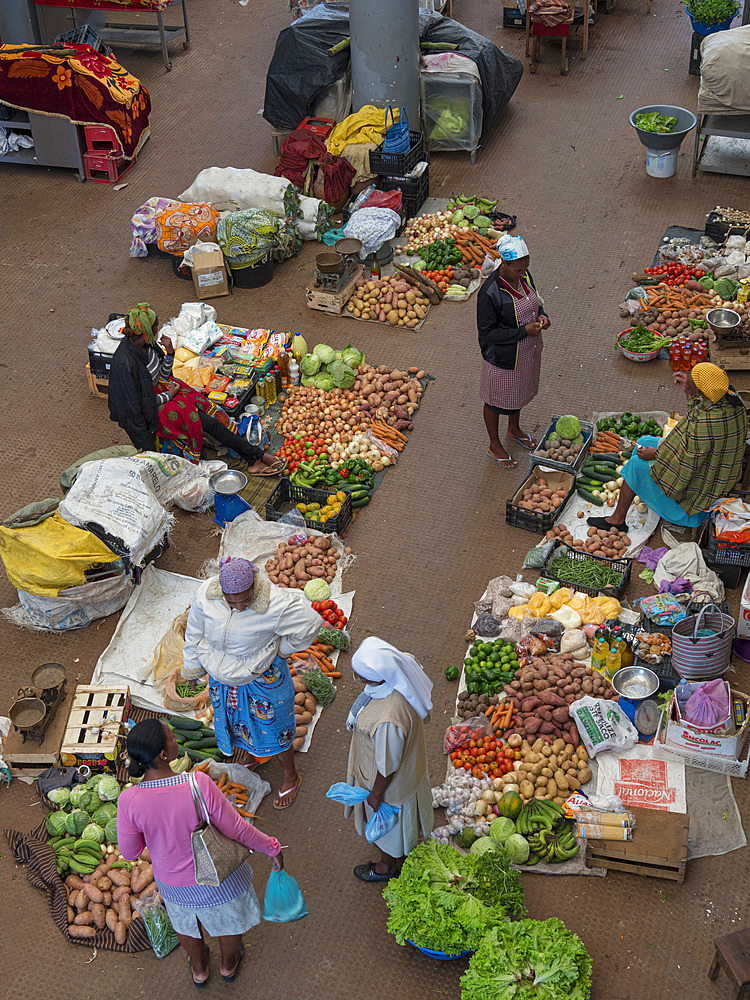 The market. Town of Assomada (Somada). Island of Santiago (Ilha de Santiago), Islands of Cape Verde in the equatorial Atlantic.