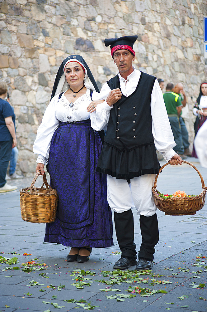 Typical dress of Terralba, Procession of Santa Maria de is Aquas, Sardara, Sardinia, Italy, Europe