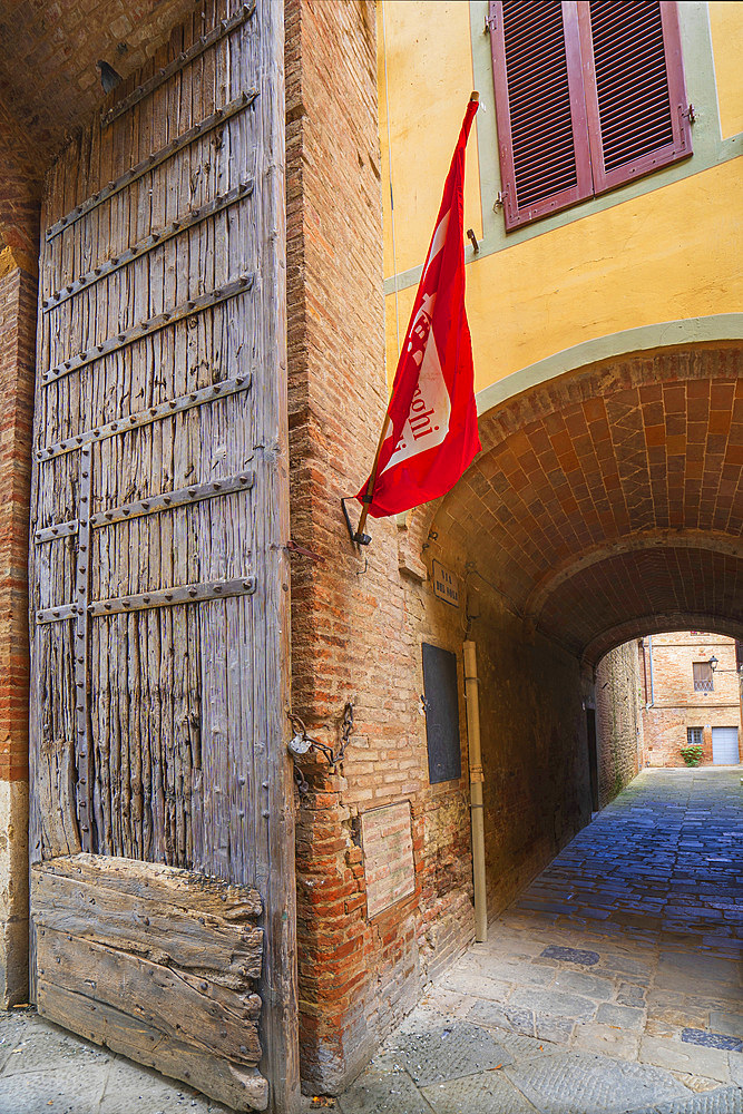 Old Town, Via Sorcini street, Glimpse, Village, Buonconvento, Tuscany, Italy, Europe