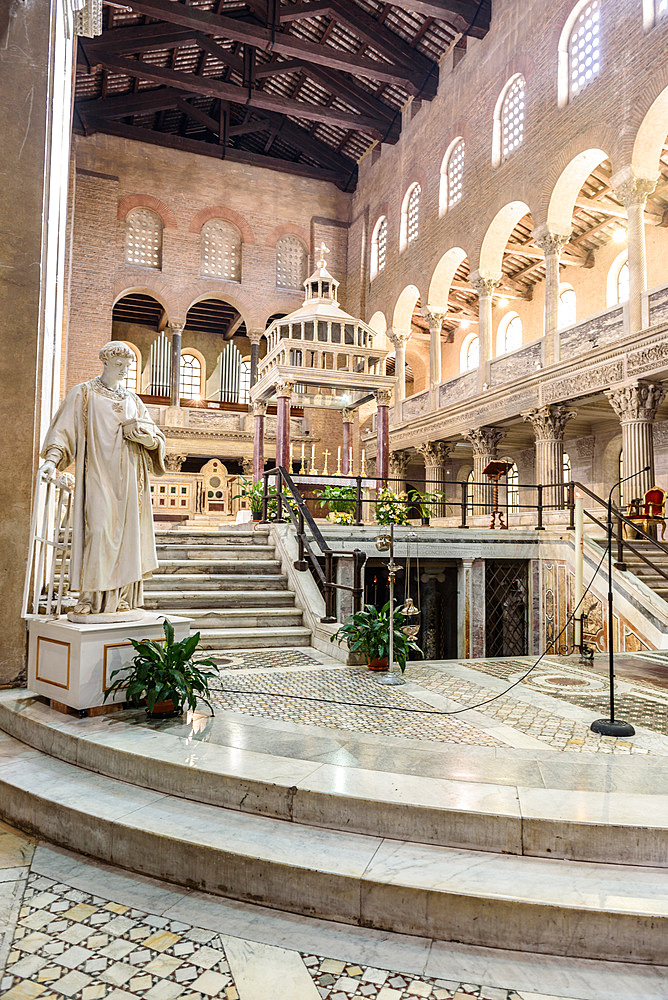 Basilica San Lorenzo fuori le mura, Basilica of Saint Lawrence outside the Walls, Rome, Lazio, Italy, Europe