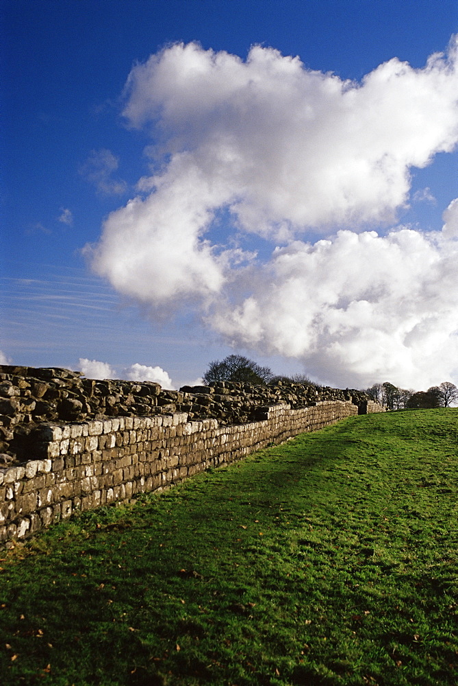 Roman Wall, Hadrian's Wall, UNESCO World Heritage Site, Birdoswald, Northumbria, England, United Kingdom, Europe