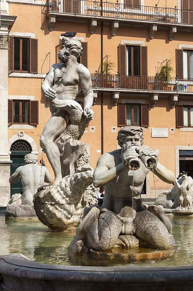 Fontana del Moro, by Bernini, Piazza Navona, Rome, Lazio, Italy, Europe