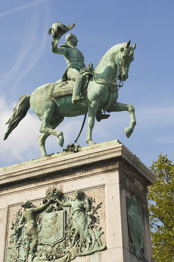 Staue of William, King of the Netherlands, founder of Grand Duchy of Luxembourg, William Square, Luxembourg, Europe