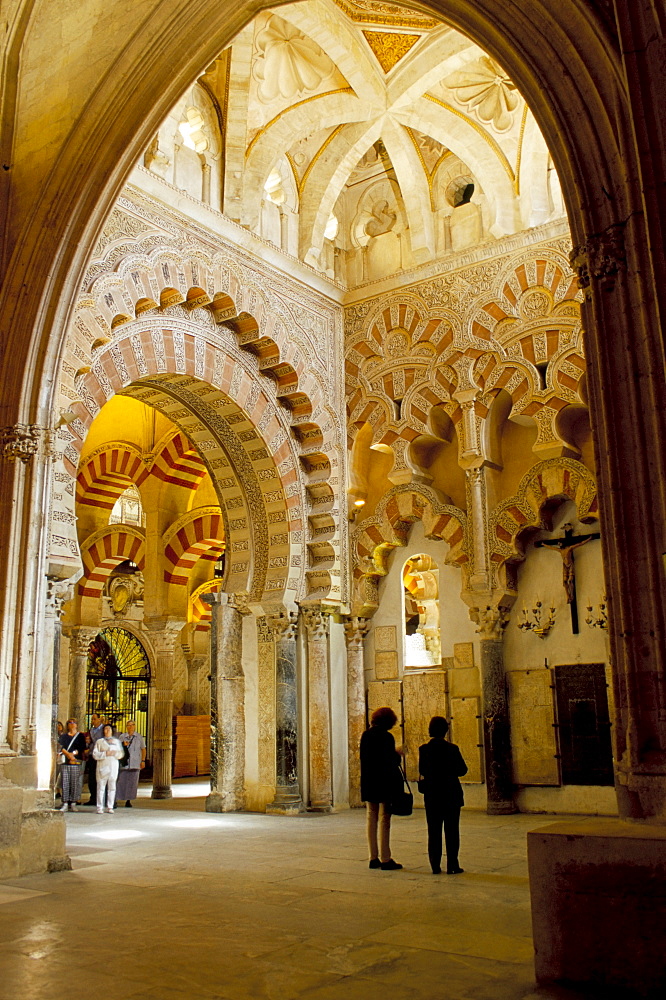 Interior of the Great Mosque (Mezquita) and cathedral, UNESCO World Heritage Site, Cordoba, Andalucia (Andalusia), Spain, Europe