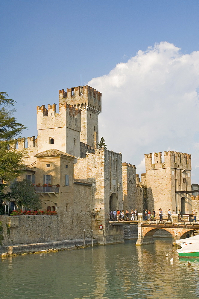 The castle at Sermione, Lake Garda, Lombardy, Italy, Europe