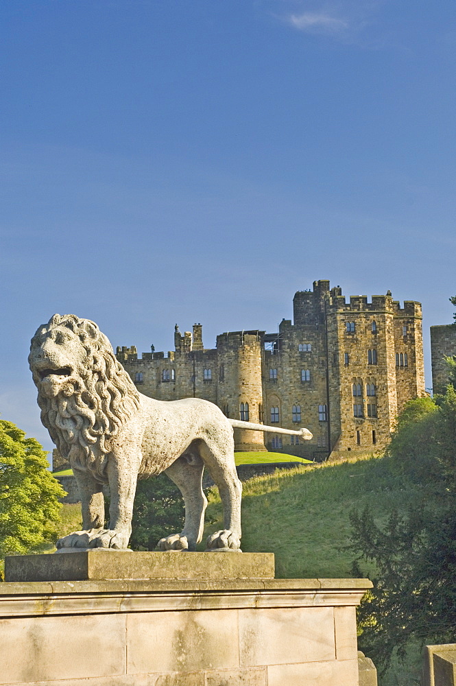 Alnwick Castle from the Lion Bridge, Alnwick, Northumberland, England, United Kingdom, Europe