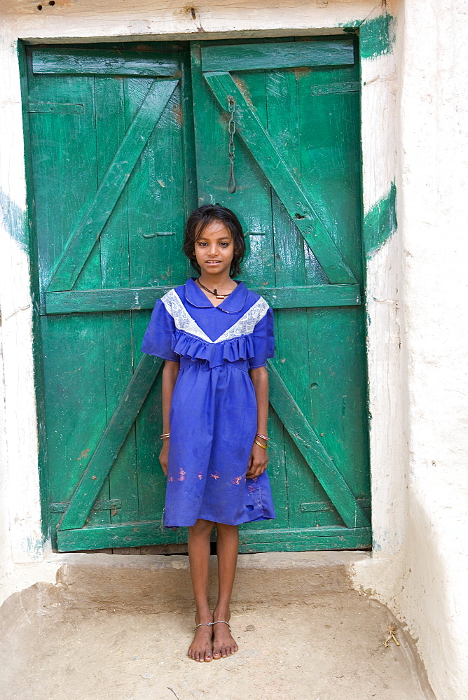 Indian child, Tala, Bandhavgarh National Park, Madhya Pradesh, India, Asia