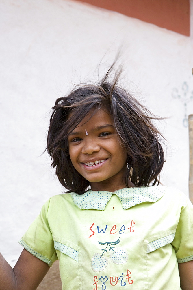 Girl, Tala, Bandhavgarh National Park, Madhya Pradesh, India, Asia