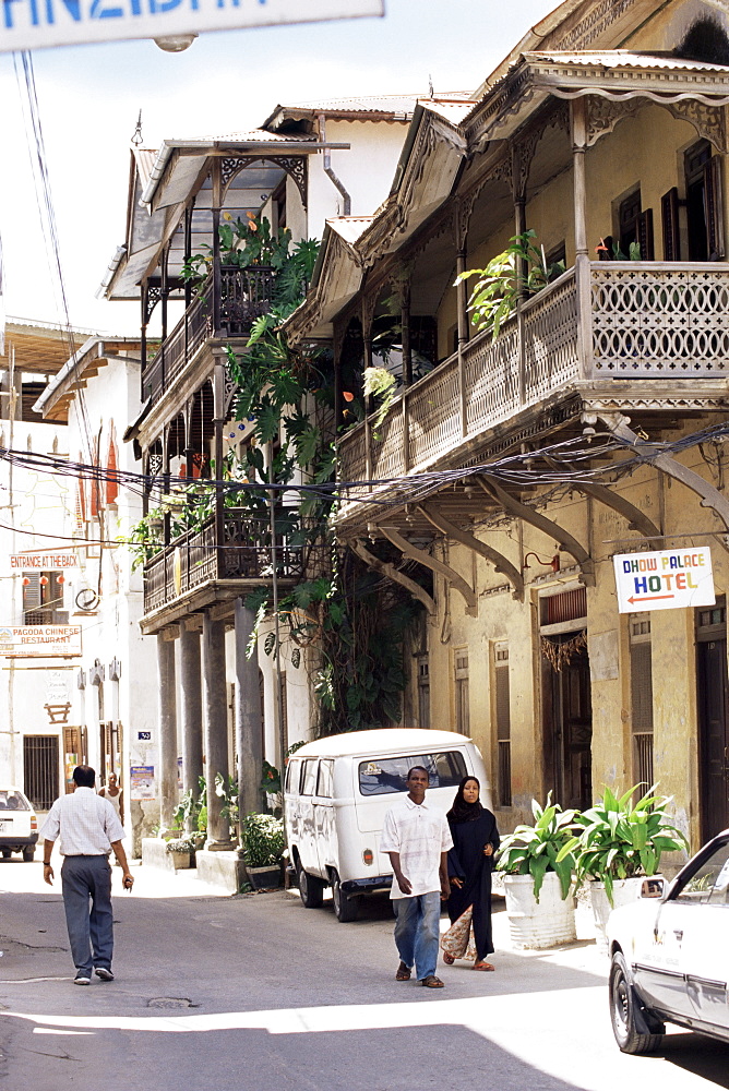 Old houses in a narrow street, Stone Town, Zanzibar, Tanzania, East Africa, Africa