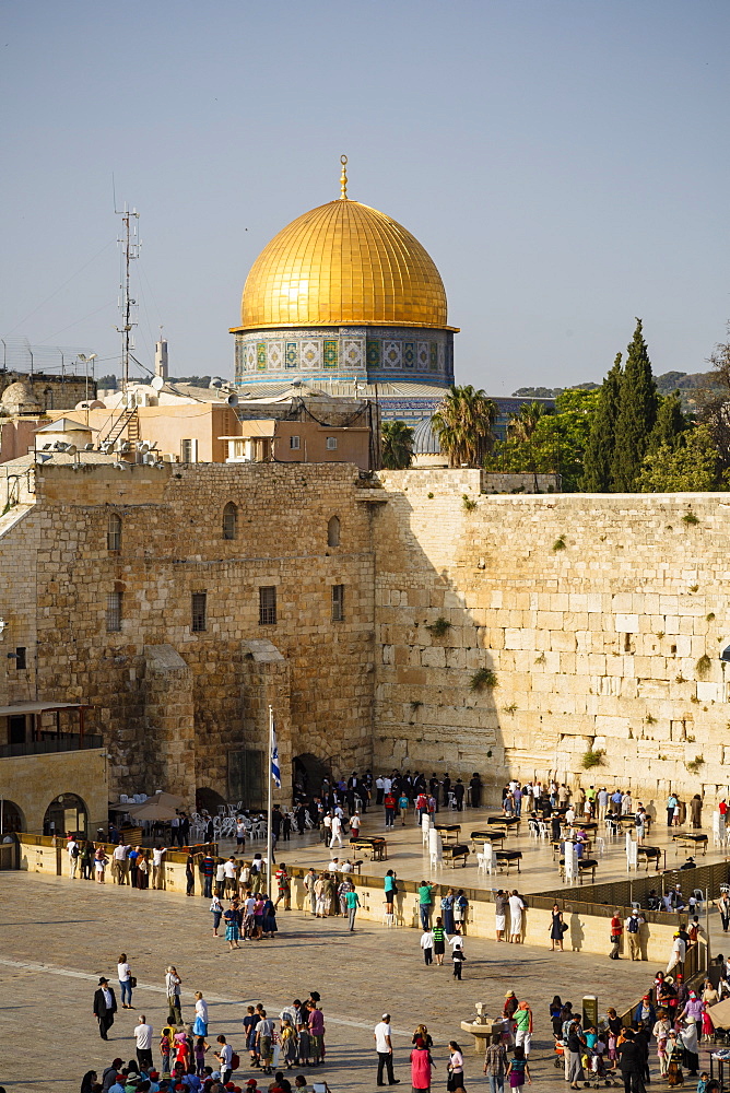 View over the Western Wall (Wailing Wall) and the Dome of the Rock mosque, Jerusalem, Israel, Middle East