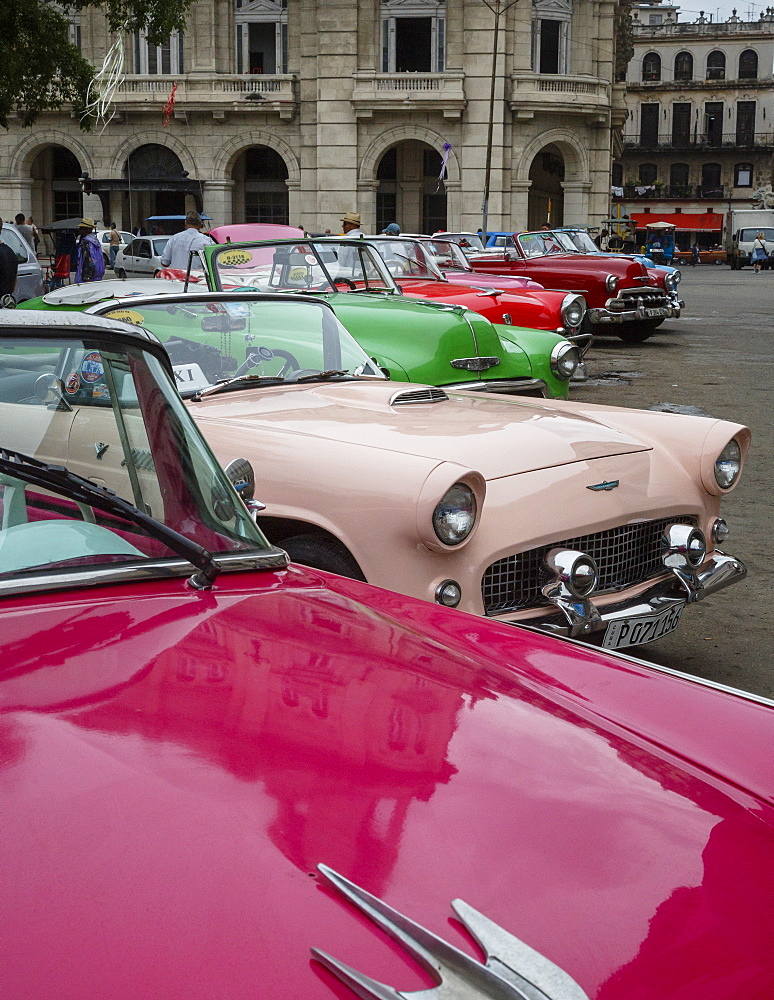 Vintage American cars, Havana, Cuba, West Indies, Caribbean, Central America