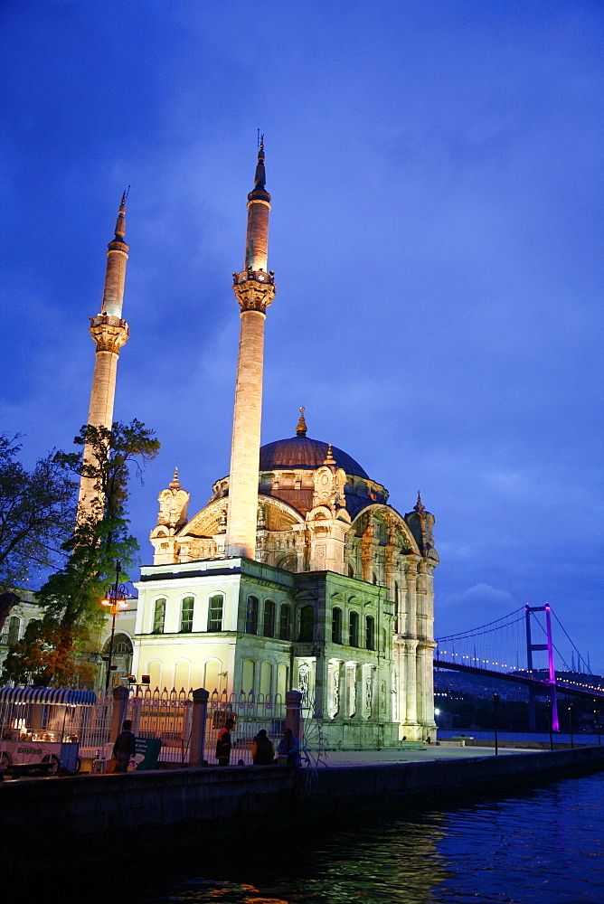 Ortakoy Mecidiye mosque and the Bosphorus bridge, Istanbul, Turkey, Europe