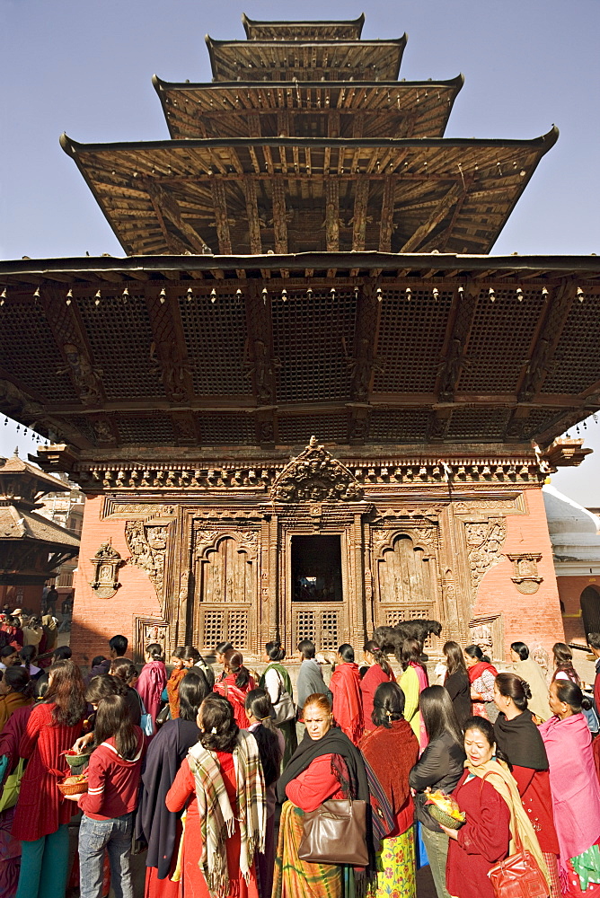 Hindu temple with a five storey pagoda roof built in 1392, Kumbeshwar temple, Patan, Kathmandu, UNESCO World Heritage Site, Nepal, Asia