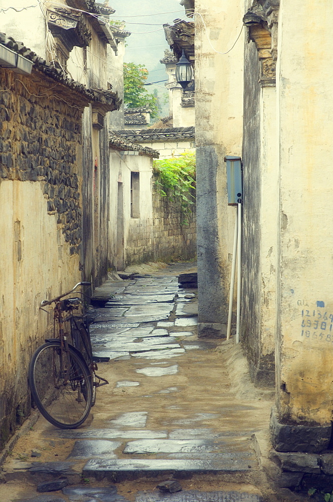 Back street, Xi Di (Xidi) village, UNESCO World Heritage Site, Anhui Province, China, Asia