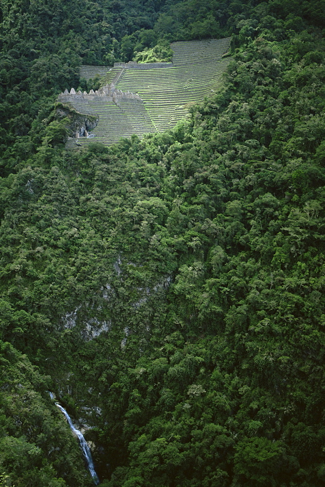 Huinay Huayna ruins, Inca Trail, Peru, South America