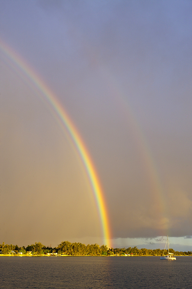 Rainbow in front of Rotoava, Fakarava, Tuamotu Archipel, French Polynesia