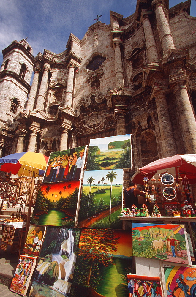 Arts and crafts market in the Plaza before La Catedral de San Cristobal de la Habana, built in 1787, Habana Vieja, Havana, Cuba