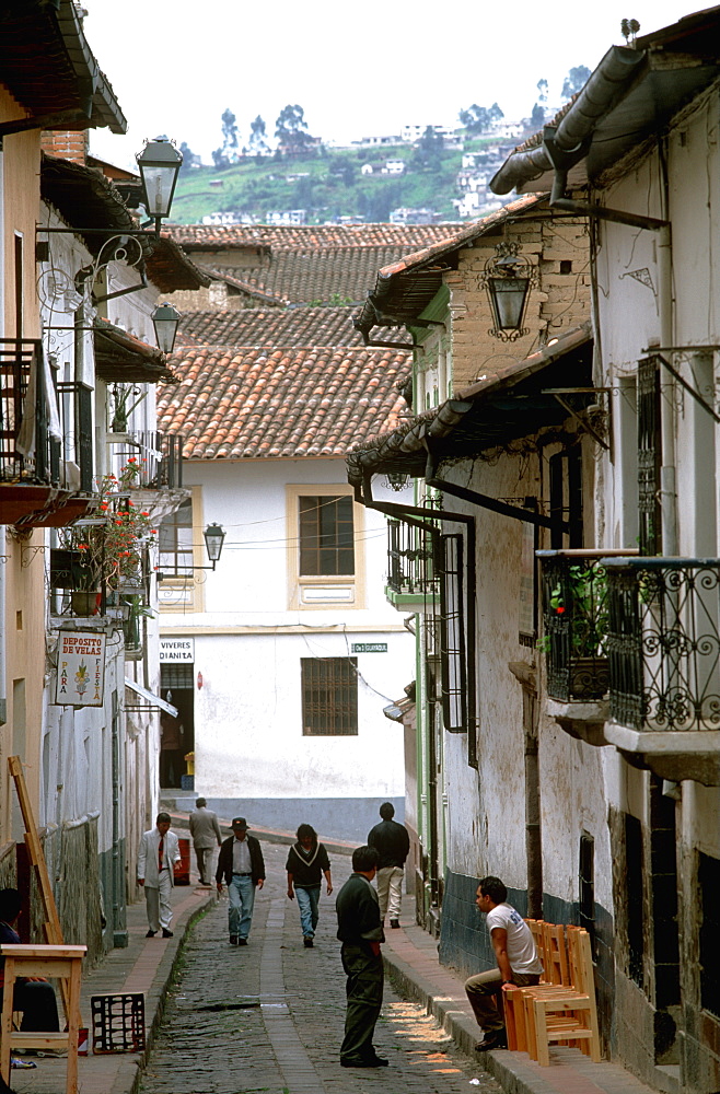 La Ronda also called Calle Juan de Dios Morales in the Old Town area still retains many of its original colonial buildings, Quito, Ecuador